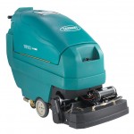 Steam cleaning carpet extractor